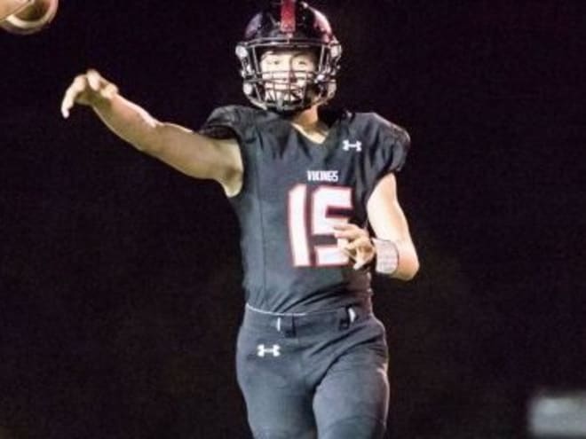 Huskies Add 'Pocket Mobile' QB Commit For 2022 Class