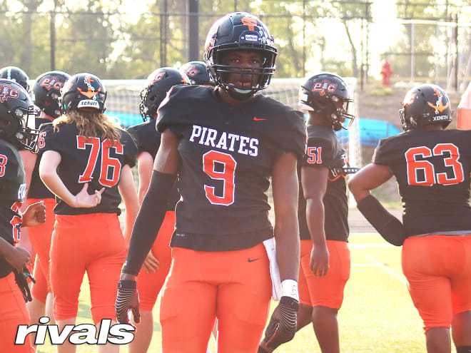 Former 4-star, Tennessee commit to visit