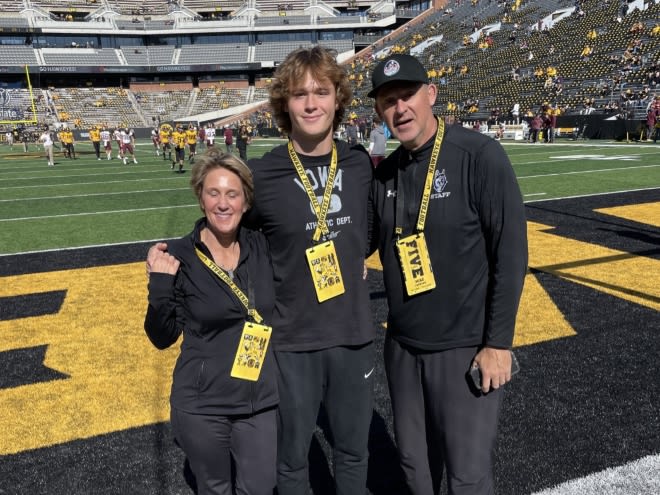 COMMIT: Iowa Adds 2025 Three-Star TE Eli Johnson