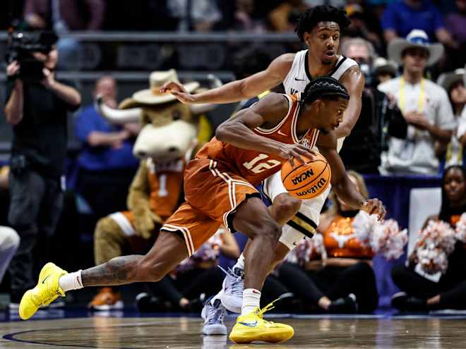 Horns handle Vandy in round one of the SEC Tourney