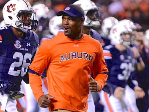 Williams working to get Auburn back to 'Linebacker U'