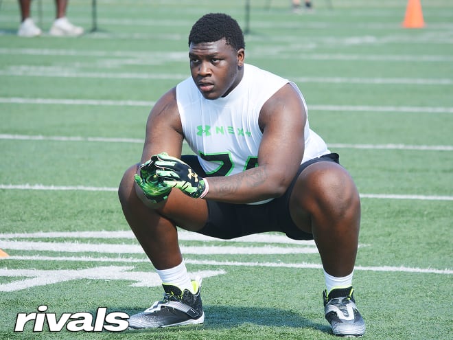 Hoosiers pushing hard for 2023 Florida offensive lineman Deandre Duffus