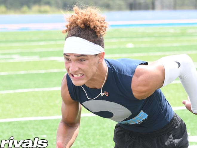 DB Donovan McMillon has 'wonderful' visit to UF, slips on recruiting cap