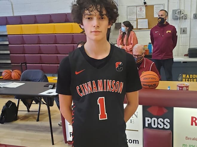 Harvey makes college pick