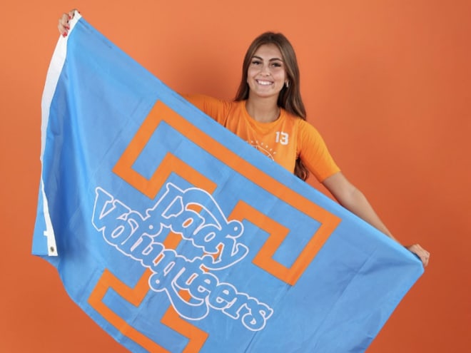 COMMIT ALERT: In-state 2025 wing Lauren Hurst picks Lady Vols