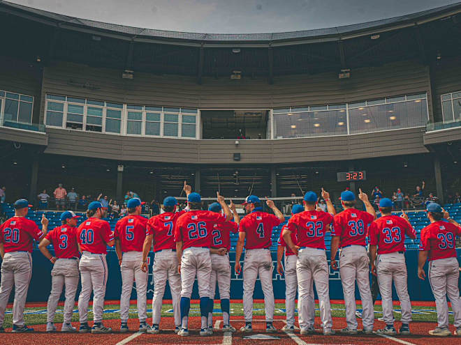 Diamond Dogs close regular season with series victory over New Mexico State