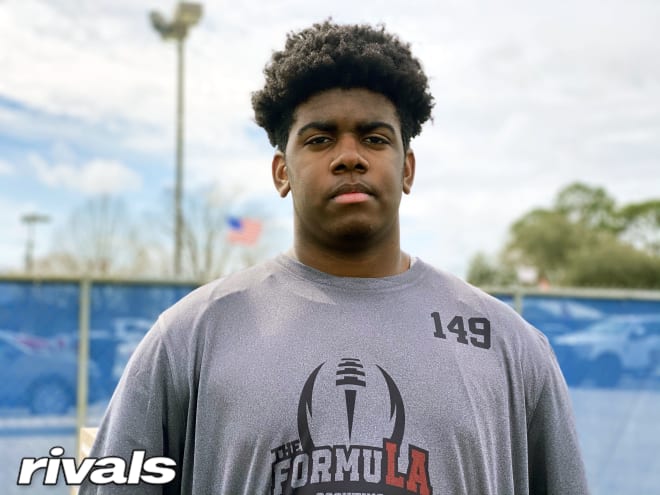 Out-of-state teams covet Rivals250 OT Isaiah Robinson