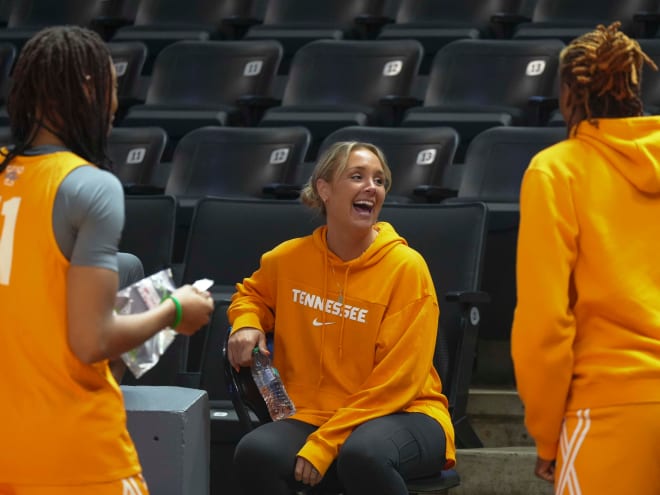 Lady Vols head coach Kim Caldwell to miss game at Texas after childbirth