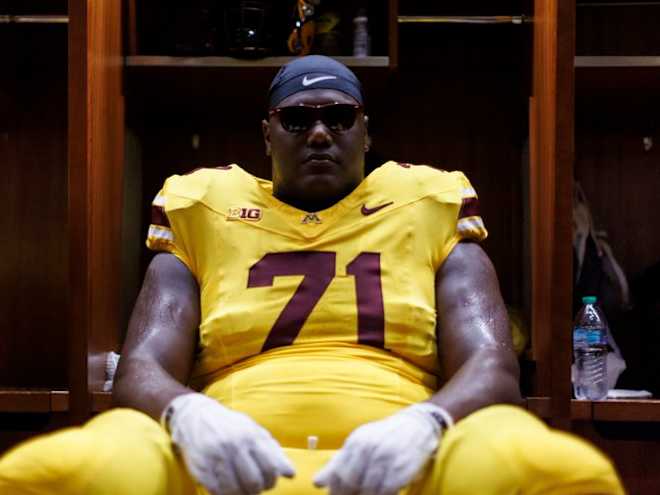 Former Minnesota OL Martes Lewis Transfers to Northwestern