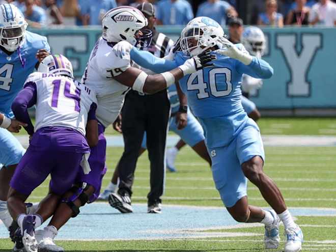Football SnapShot: OLB Tyler Thompson