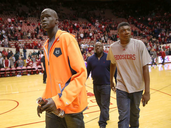 Thon Maker hopes to enter 2016 draft directly from Canadian prep program