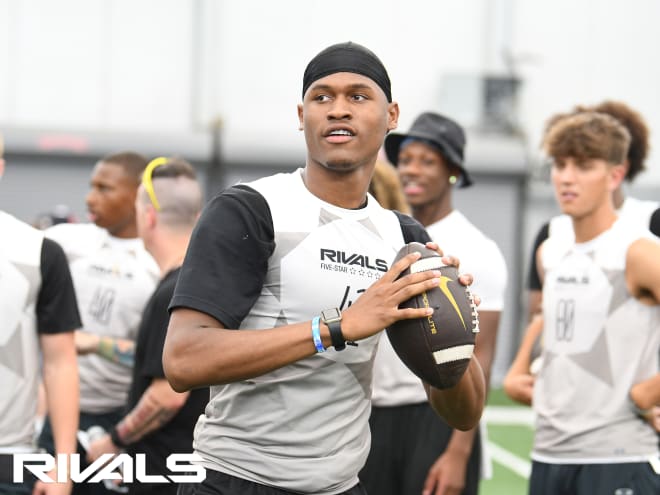 Notre Dame football loses star 2025 QB commit Deuce Knight to Auburn