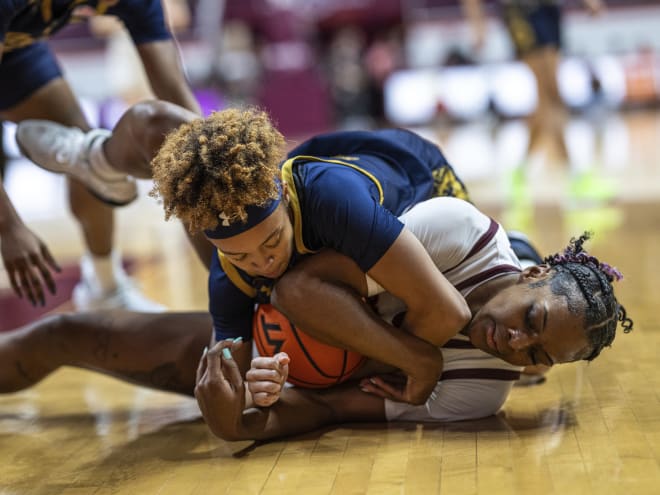 Karlen supplements Hidalgo's dominance in Notre Dame WBB's win at Va. Tech