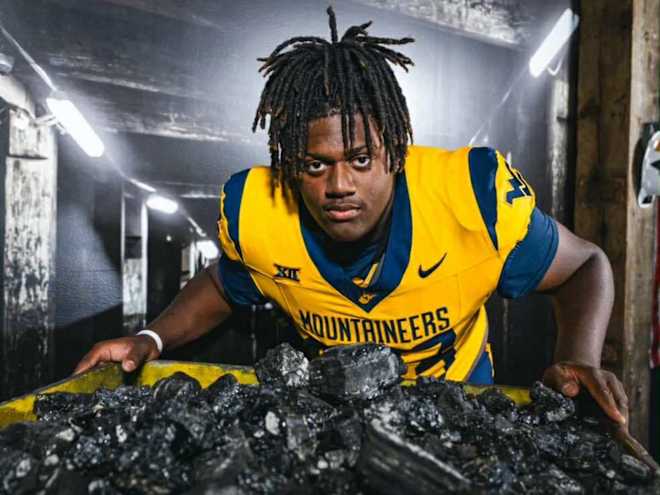 2026 DL Cam Mallory finds it all at West Virginia