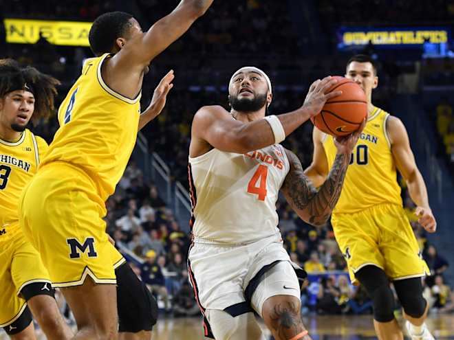 Illinois catches fire in the second to roll No. 15 Michigan 93-73