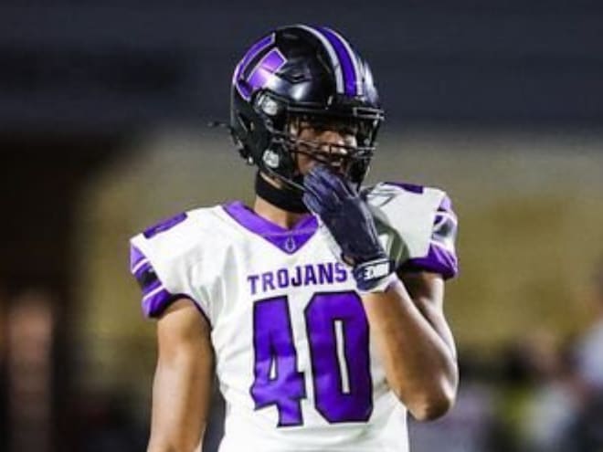 Northwestern moves quickly to offer, set OV for 2026 DE Ronald Derrick III