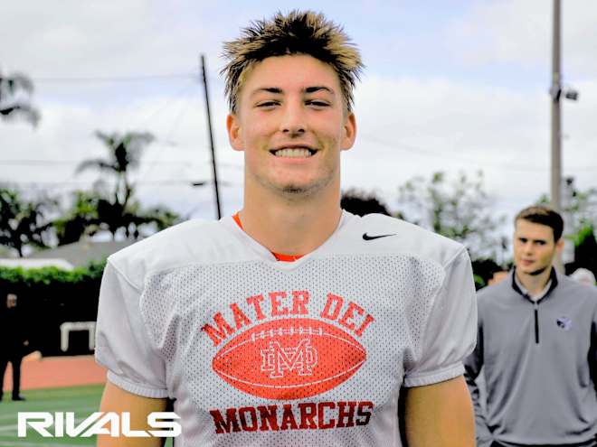 USC beats Georgia, others for four-star TE Mark Bowman