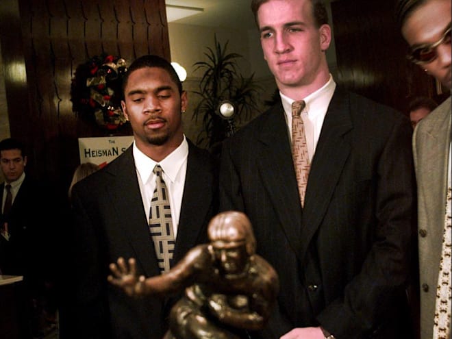 Tennessee football shows recruiting interest in Charles Woodson's son