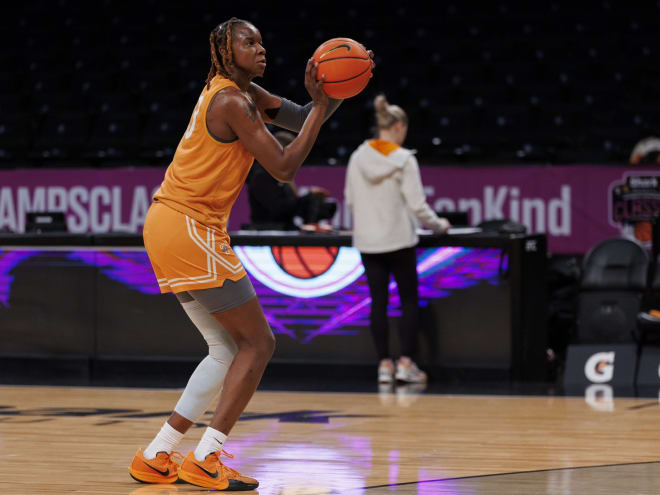 Live updates, discussion: Lady Vols vs. No. 17 Iowa