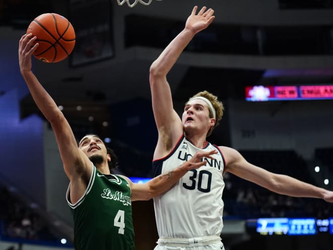 UConn Hoops: No. 3 Huskies squash Le Moyne behind well-rounded effort