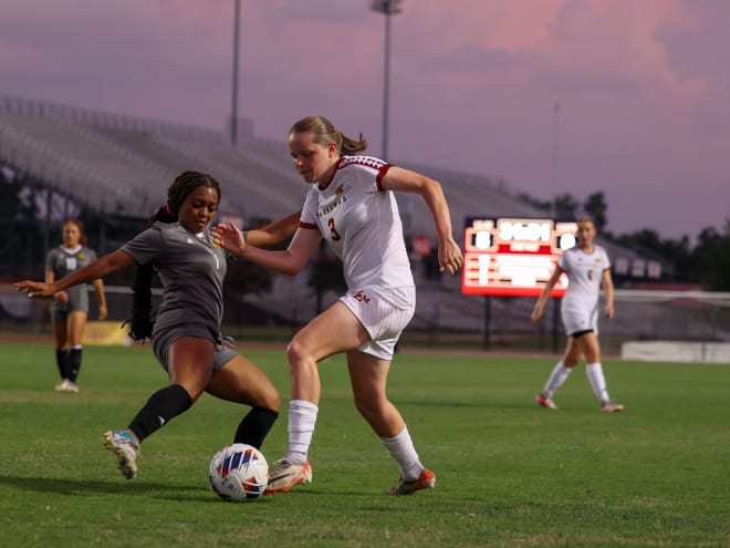 2-0 start for soccer