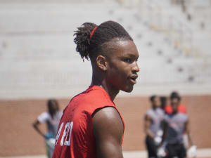 Georgia shocks 2020 in-state quarterback CJ Dixon with offer