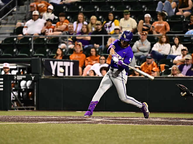 LSU Baseball takes important game one versus Texas, 8-2