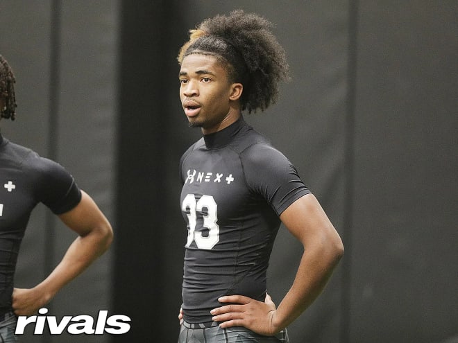 Top teams starting to emerge for 2026 defensive back Zelus Hicks