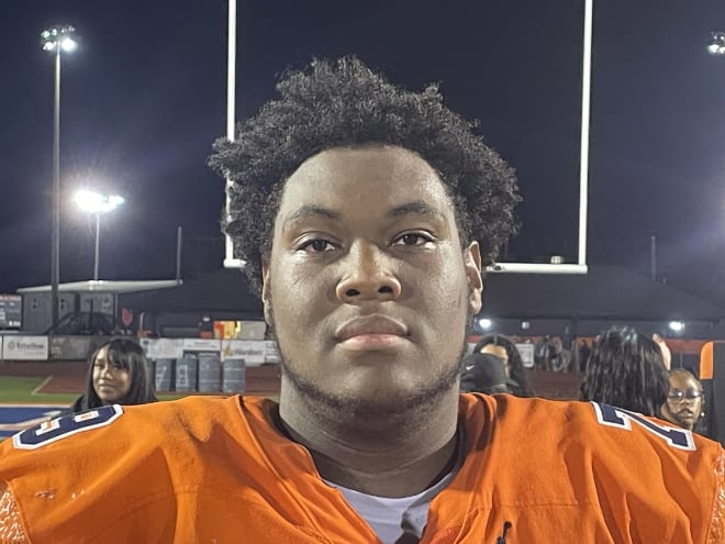 Three-star defensive tackle Archie Roseman commits to Middle Tennessee