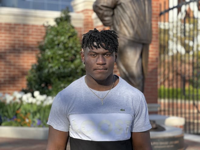 Qua Russaw returns for surprise visit