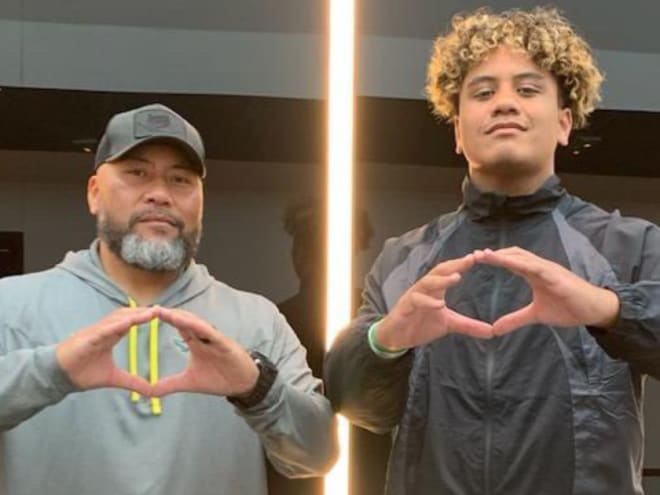 QUAAAACK: Bott Mulitalo commits to Oregon