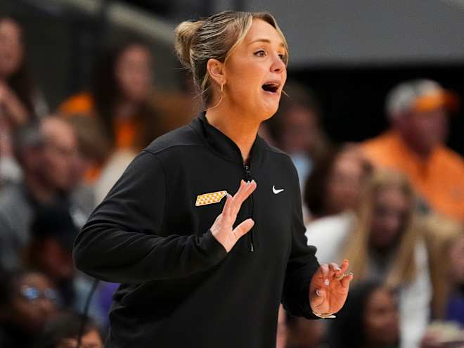 Kim Caldwell, Lady Vols extend offer to middle school recruit