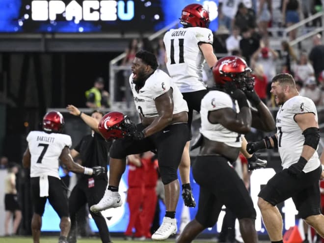 Cincinnati quiets Big 12 rival UCF offense for 19-13 victory