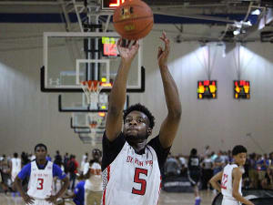 Arkansas picks up commitment from four-star Embery