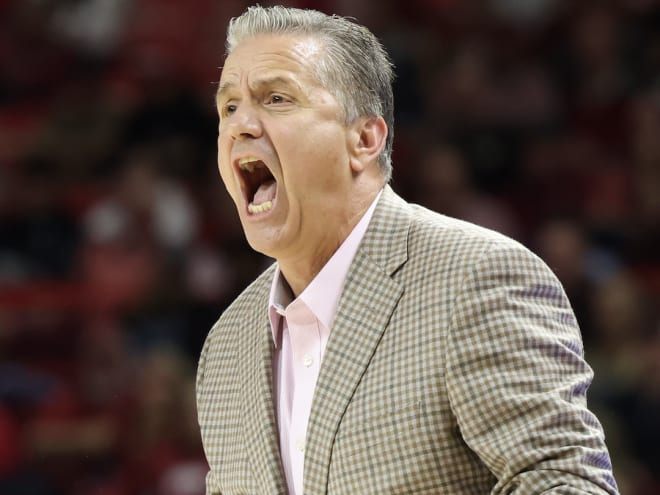 Social media reacts to Arkansas' 65-49 win over Troy