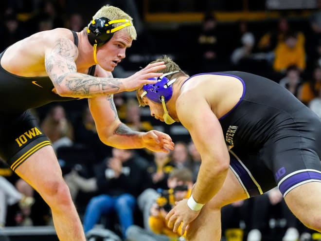 No. 3 Iowa 37, Northwestern 3: Wildcat Walloping