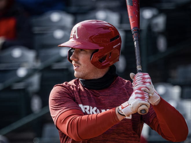 Arkansas outfielder Logan Maxwell can 'flat-out hit'