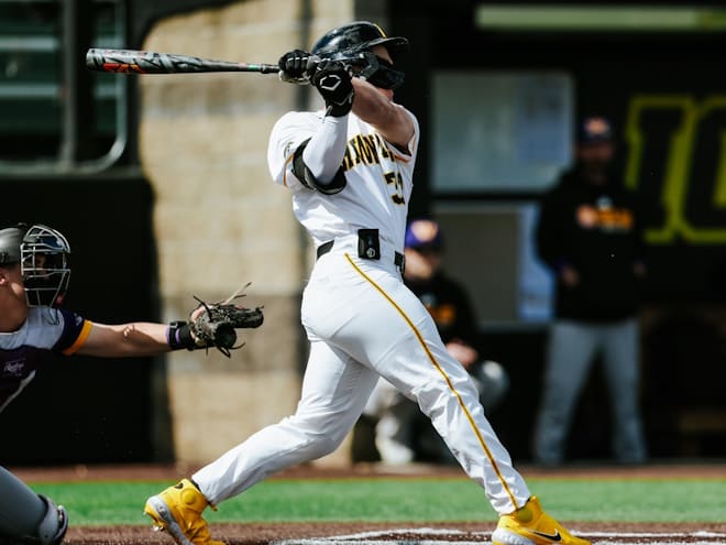 Iowa Sweeps Western Illinois in Dramatic Weekend