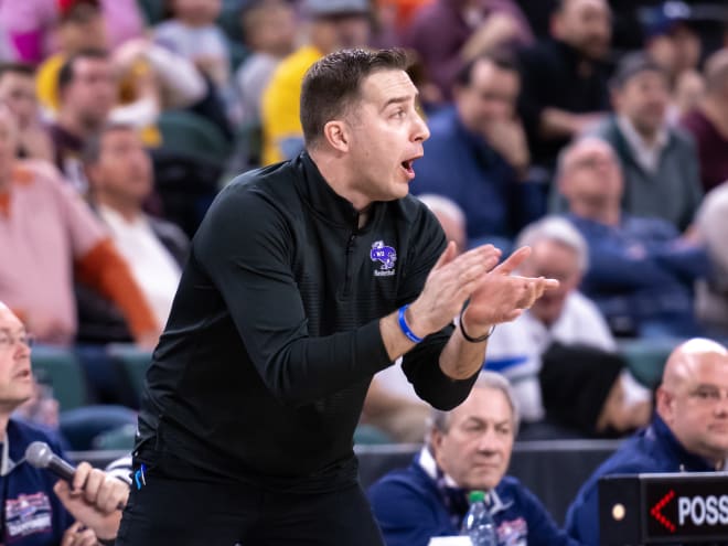 Niagara coach Greg Paulus brings an entirely new roster to East Lansing