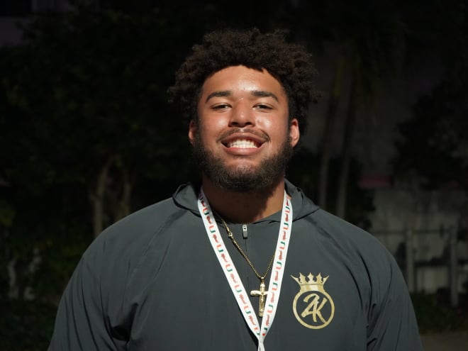 Four-star 2026 OL Chancellor Barclay has Miami as a top contender