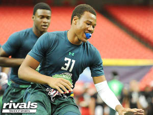 Texas tight end talks Dawgs