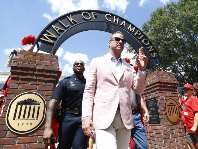 Tuesdays with Gorney: Kiffin questions value of big deals for freshmen QBs