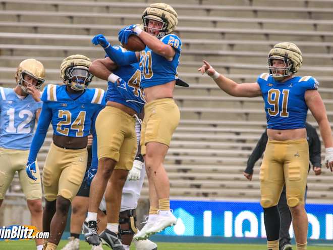 PHOTOS: UCLA spring showcase at the Rose Bowl