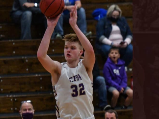 St. John's target brings Moore versatility, rebounding