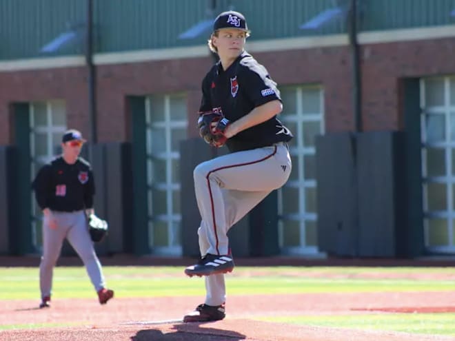 Red Wolves fall to Jacksonville State in extra innings