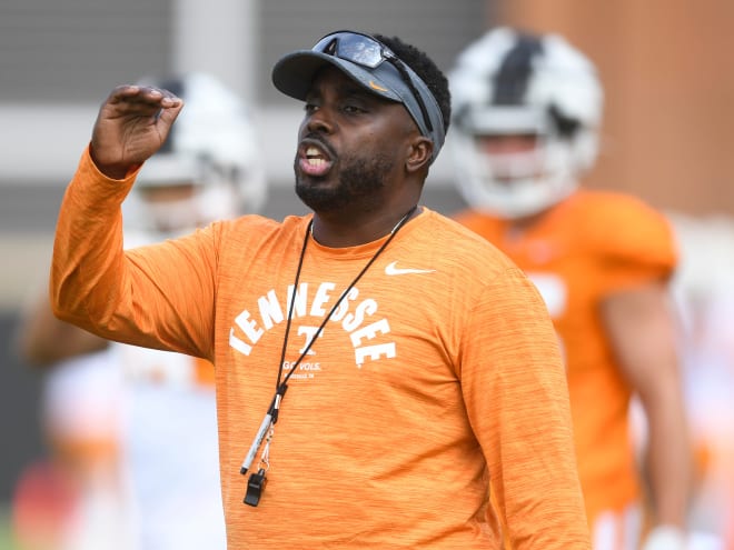 REPORT: Tim Banks, Tennessee finalizing contract extension