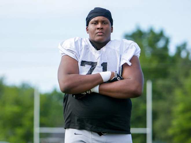 Big-time OL Braylin Mills names two early standouts