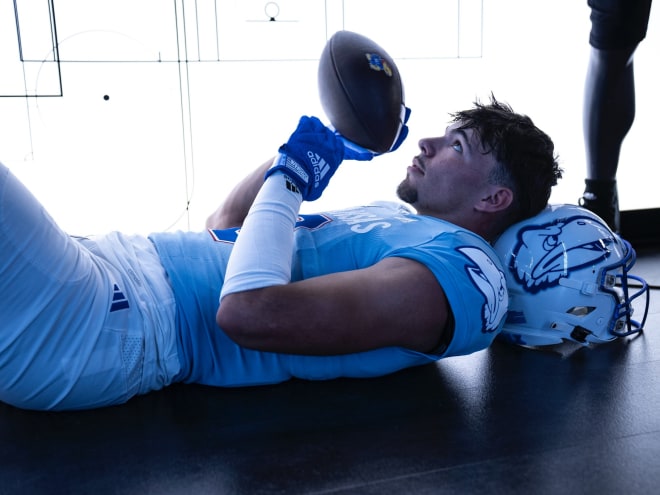 Four-star TE Linkon Cure glad he made Kansas official visit