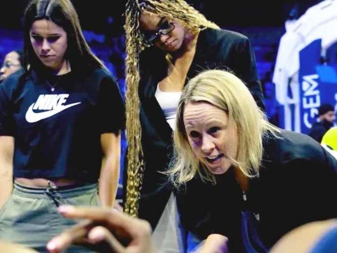 A New Era of Excellence: April McDivitt-Schilling is new coach at Oak Park