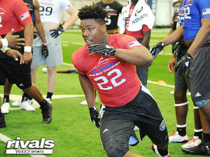 R100 DE Tyreke Smith closes in on decision